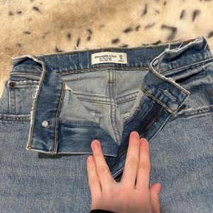 Size 25/0 Abercrombie and Fitch jeans